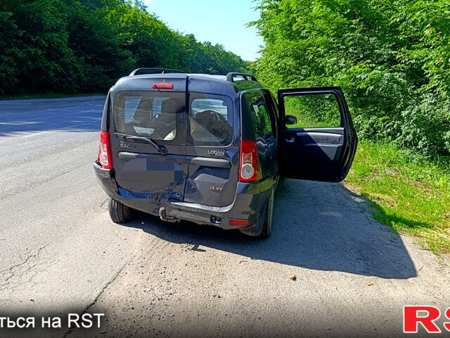 Серый Дачия Логан, объемом двигателя 1.6 л и пробегом 300 тыс. км за 2300 $, фото 4 на Automoto.ua