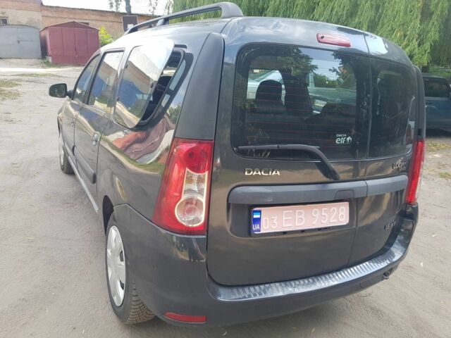 Серый Дачия Логан, объемом двигателя 0 л и пробегом 210 тыс. км за 5800 $, фото 2 на Automoto.ua