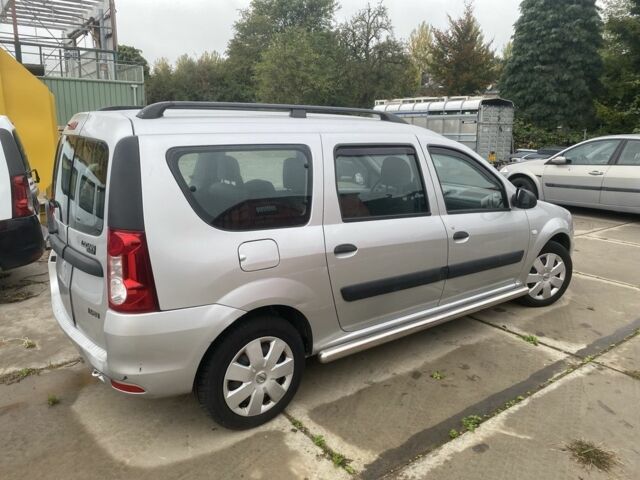 Сірий Дачія Logan, об'ємом двигуна 1.6 л та пробігом 221 тис. км за 5300 $, фото 6 на Automoto.ua