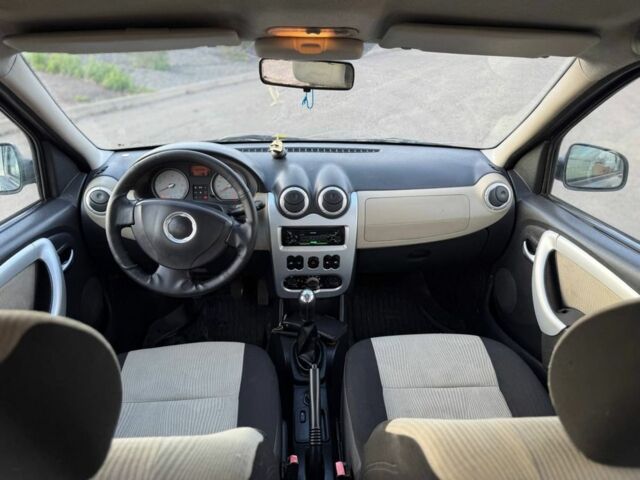 Серый Дачия Логан, объемом двигателя 1.5 л и пробегом 320 тыс. км за 4500 $, фото 12 на Automoto.ua