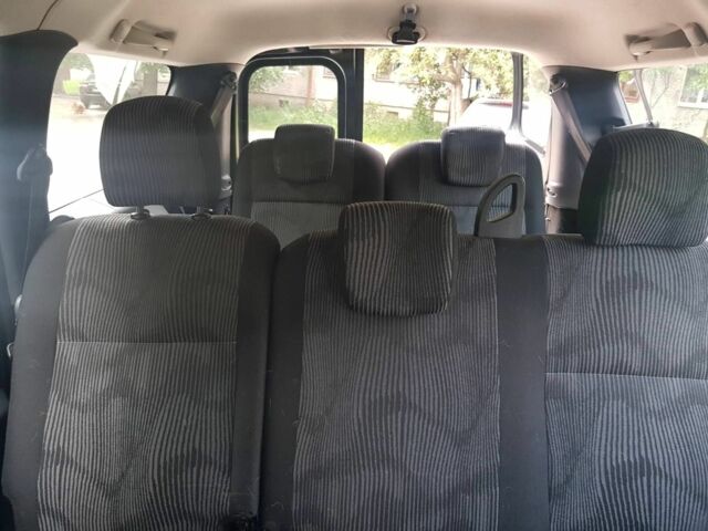 Серый Дачия Логан, объемом двигателя 0 л и пробегом 210 тыс. км за 5800 $, фото 3 на Automoto.ua