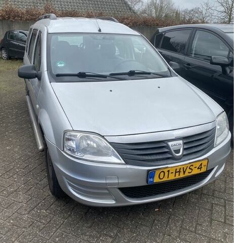 Сірий Дачія Logan, об'ємом двигуна 1.6 л та пробігом 221 тис. км за 5300 $, фото 3 на Automoto.ua