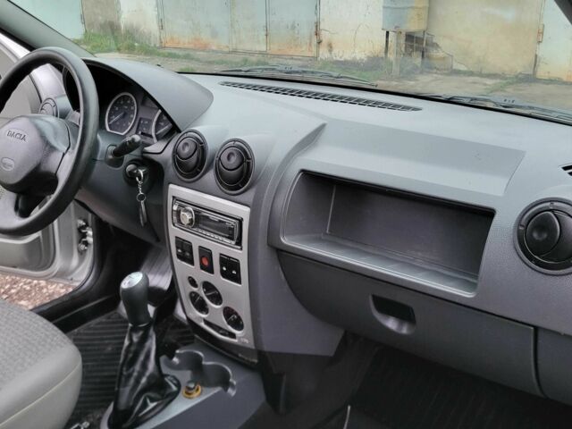 Серый Дачия Логан, объемом двигателя 1.6 л и пробегом 164 тыс. км за 5300 $, фото 12 на Automoto.ua