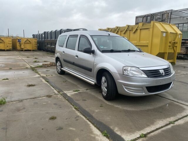 Сірий Дачія Logan, об'ємом двигуна 1.6 л та пробігом 221 тис. км за 5300 $, фото 4 на Automoto.ua