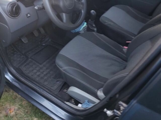 Серый Дачия Логан, объемом двигателя 1.6 л и пробегом 210 тыс. км за 5100 $, фото 3 на Automoto.ua