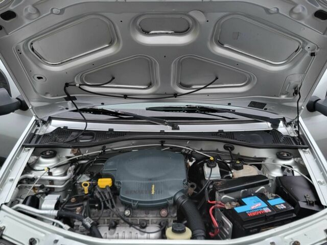 Серый Дачия Логан, объемом двигателя 1.6 л и пробегом 164 тыс. км за 5300 $, фото 5 на Automoto.ua