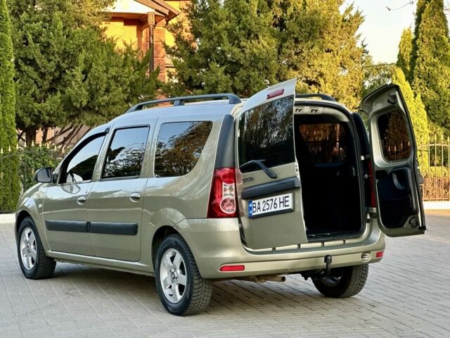Серый Дачия Логан, объемом двигателя 1.6 л и пробегом 212 тыс. км за 6150 $, фото 8 на Automoto.ua
