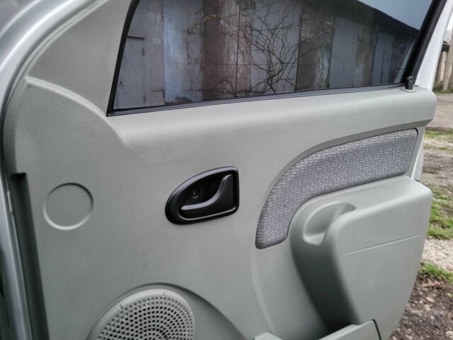 Серый Дачия Логан, объемом двигателя 1.6 л и пробегом 164 тыс. км за 5300 $, фото 21 на Automoto.ua