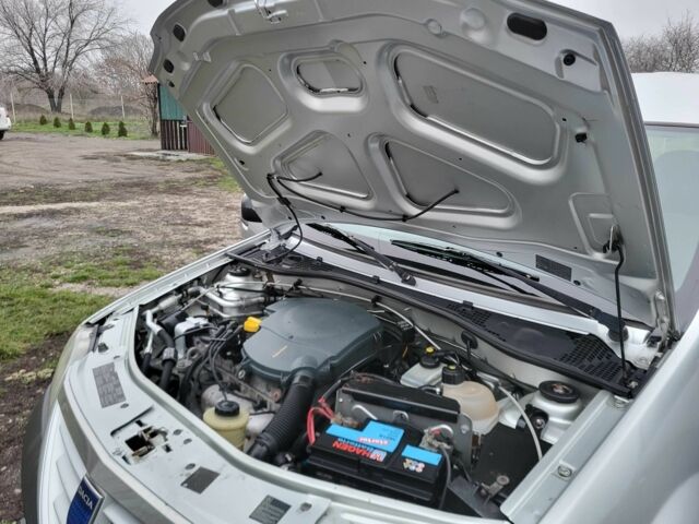 Серый Дачия Логан, объемом двигателя 1.6 л и пробегом 164 тыс. км за 5300 $, фото 6 на Automoto.ua