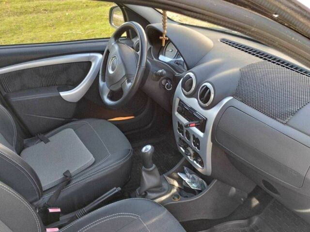 Сірий Дачія Logan, об'ємом двигуна 1.6 л та пробігом 123 тис. км за 6300 $, фото 6 на Automoto.ua