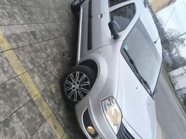 Сірий Дачія Logan, об'ємом двигуна 1.6 л та пробігом 221 тис. км за 4850 $, фото 19 на Automoto.ua