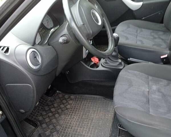 Серый Дачия Логан, объемом двигателя 1.6 л и пробегом 220 тыс. км за 5750 $, фото 10 на Automoto.ua