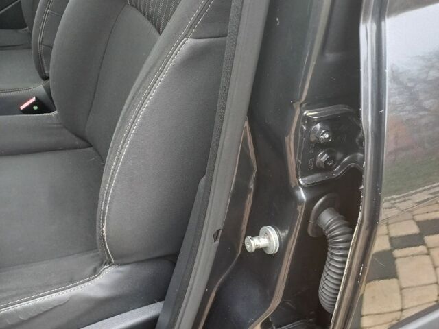 Сірий Дачія Logan, об'ємом двигуна 0 л та пробігом 190 тис. км за 6500 $, фото 14 на Automoto.ua