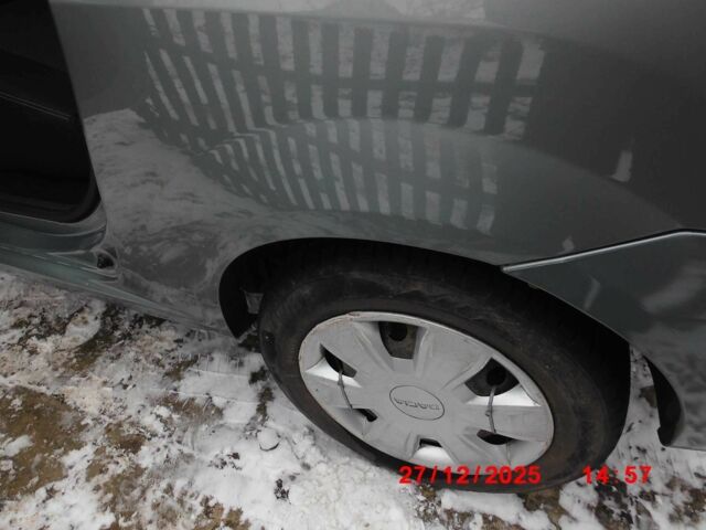 Серый Дачия Логан, объемом двигателя 1.6 л и пробегом 168 тыс. км за 6000 $, фото 9 на Automoto.ua