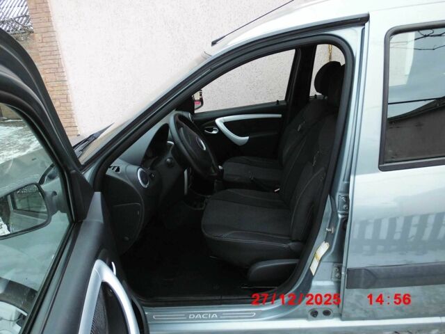 Серый Дачия Логан, объемом двигателя 1.6 л и пробегом 168 тыс. км за 6000 $, фото 4 на Automoto.ua