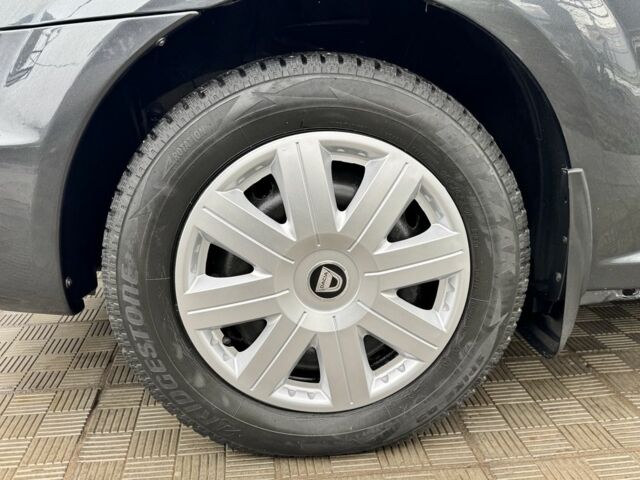 Серый Дачия Логан, объемом двигателя 1.6 л и пробегом 114 тыс. км за 6200 $, фото 23 на Automoto.ua