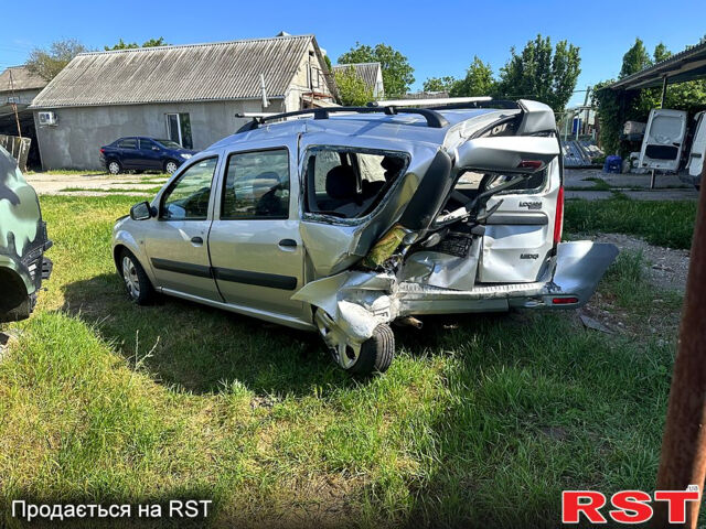 Серый Дачия Логан, объемом двигателя 1.5 л и пробегом 200 тыс. км за 1850 $, фото 4 на Automoto.ua