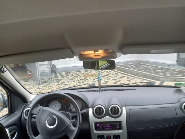 Сірий Дачія Logan, об'ємом двигуна 0 л та пробігом 190 тис. км за 6500 $, фото 9 на Automoto.ua