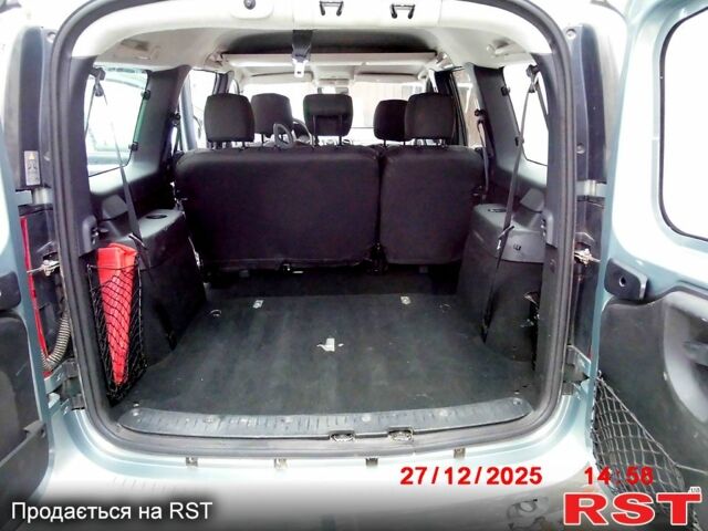 Серый Дачия Логан, объемом двигателя 1.6 л и пробегом 168 тыс. км за 6000 $, фото 7 на Automoto.ua