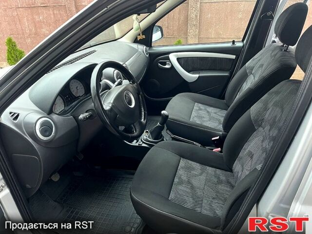 Серый Дачия Логан, объемом двигателя 1.6 л и пробегом 96 тыс. км за 6200 $, фото 7 на Automoto.ua