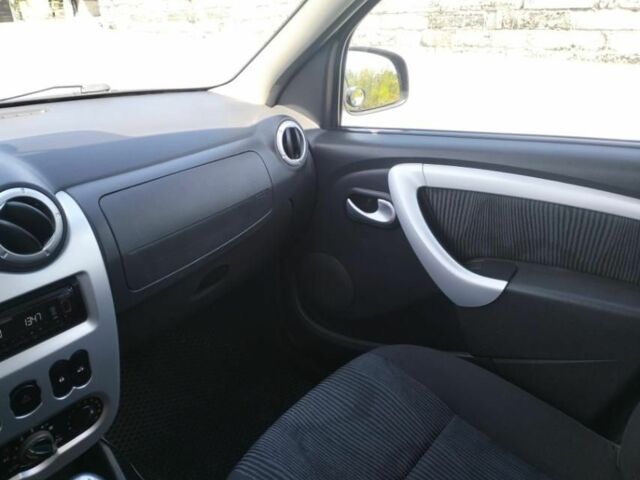 Серый Дачия Логан, объемом двигателя 1.6 л и пробегом 184 тыс. км за 6800 $, фото 11 на Automoto.ua