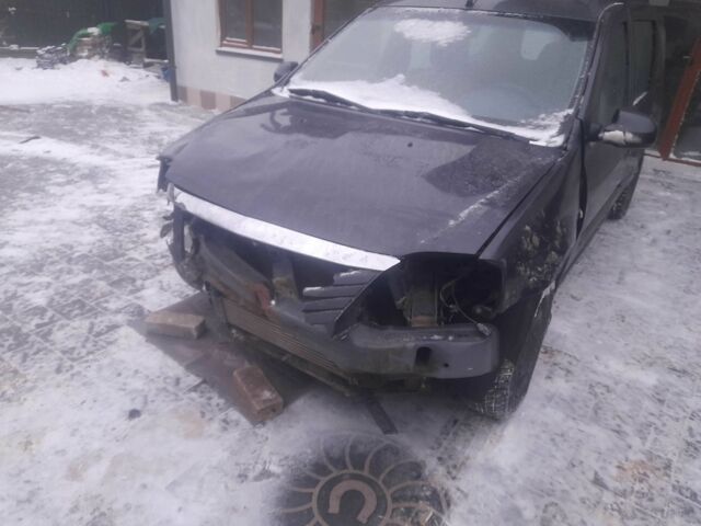 Сірий Дачія Logan, об'ємом двигуна 1.5 л та пробігом 177 тис. км за 1000 $, фото 1 на Automoto.ua