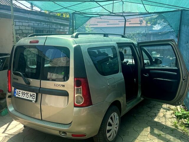 Сірий Дачія Logan, об'ємом двигуна 1.6 л та пробігом 211 тис. км за 5400 $, фото 4 на Automoto.ua