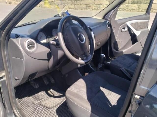 Серый Дачия Логан, объемом двигателя 1.6 л и пробегом 184 тыс. км за 6800 $, фото 5 на Automoto.ua