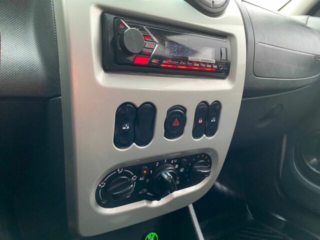 Сірий Дачія Logan, об'ємом двигуна 1.5 л та пробігом 190 тис. км за 6500 $, фото 18 на Automoto.ua