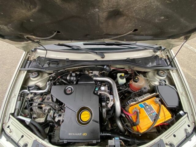 Сірий Дачія Logan, об'ємом двигуна 1.5 л та пробігом 190 тис. км за 6500 $, фото 23 на Automoto.ua