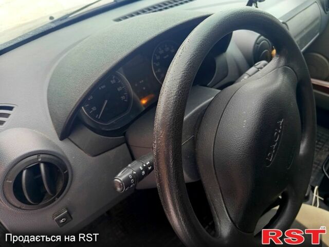 Серый Дачия Логан, объемом двигателя 1.6 л и пробегом 18200 тыс. км за 6200 $, фото 3 на Automoto.ua