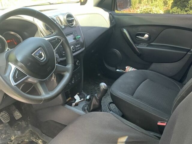 Сірий Дачія Logan, об'ємом двигуна 1.5 л та пробігом 250 тис. км за 8700 $, фото 6 на Automoto.ua