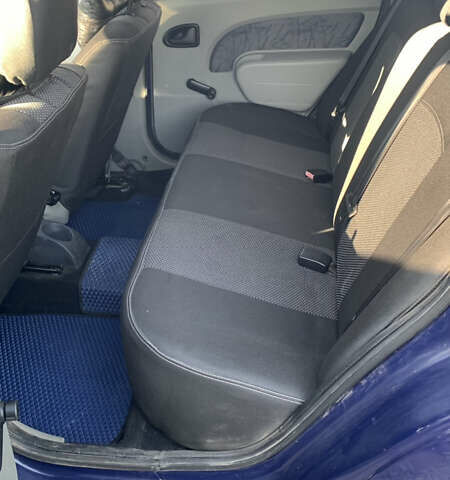 Синий Дачия Логан, объемом двигателя 1.39 л и пробегом 262 тыс. км за 3400 $, фото 24 на Automoto.ua