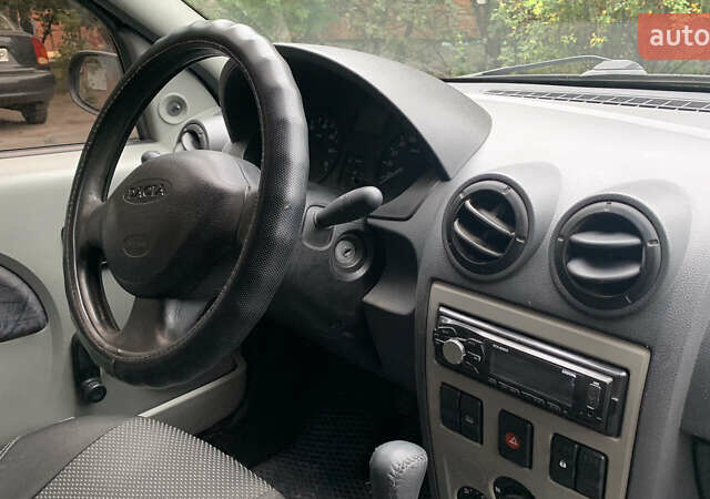 Синий Дачия Логан, объемом двигателя 1.39 л и пробегом 262 тыс. км за 3400 $, фото 29 на Automoto.ua