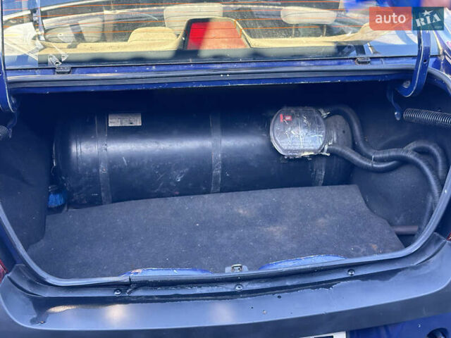 Синій Дачія Logan, об'ємом двигуна 1.39 л та пробігом 370 тис. км за 1199 $, фото 26 на Automoto.ua