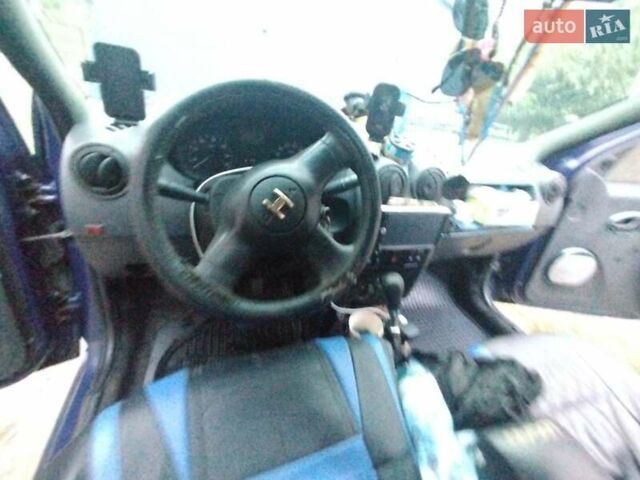 Синий Дачия Логан, объемом двигателя 1.4 л и пробегом 379 тыс. км за 2800 $, фото 6 на Automoto.ua