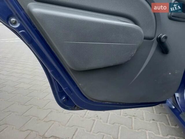 Синий Дачия Логан, объемом двигателя 1.4 л и пробегом 181 тыс. км за 3400 $, фото 12 на Automoto.ua
