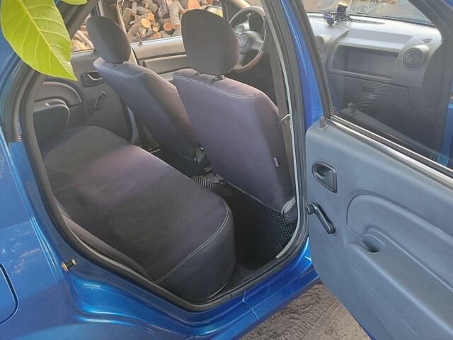 Синий Дачия Логан, объемом двигателя 1.4 л и пробегом 106 тыс. км за 3500 $, фото 5 на Automoto.ua