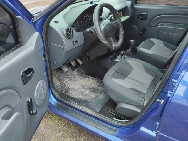 Синій Дачія Logan, об'ємом двигуна 1.4 л та пробігом 200 тис. км за 3400 $, фото 4 на Automoto.ua