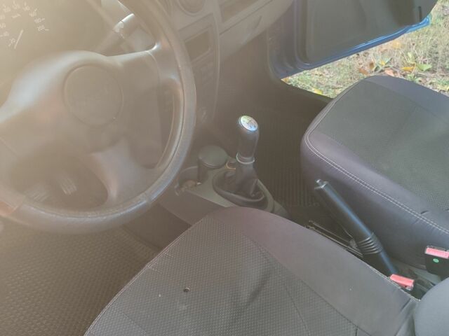 Синий Дачия Логан, объемом двигателя 1.4 л и пробегом 106 тыс. км за 3500 $, фото 8 на Automoto.ua