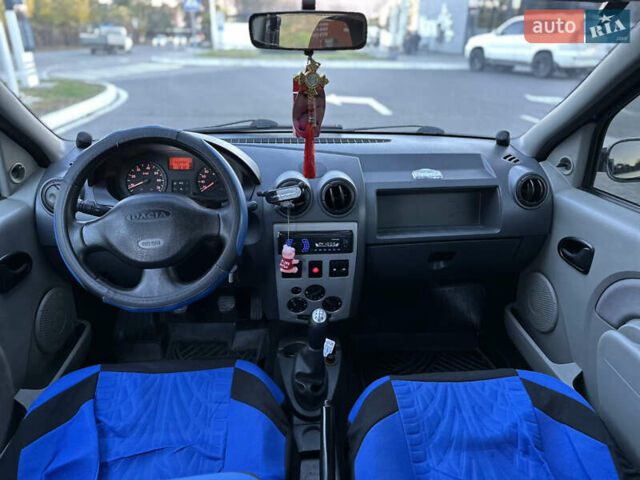 Синий Дачия Логан, объемом двигателя 1.39 л и пробегом 220 тыс. км за 2700 $, фото 7 на Automoto.ua