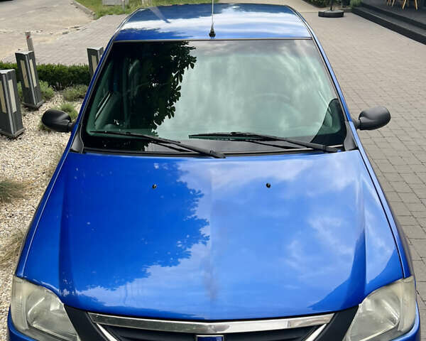 Синий Дачия Логан, объемом двигателя 1.4 л и пробегом 230 тыс. км за 2999 $, фото 2 на Automoto.ua