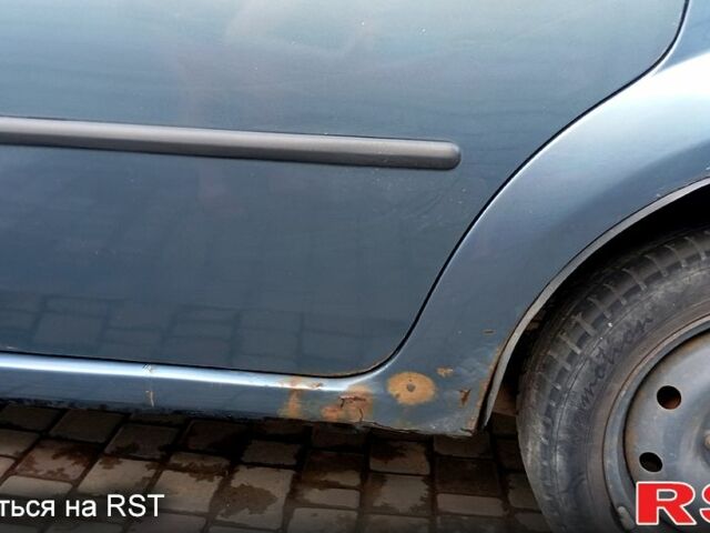 Синий Дачия Логан, объемом двигателя 1.4 л и пробегом 220 тыс. км за 1900 $, фото 3 на Automoto.ua