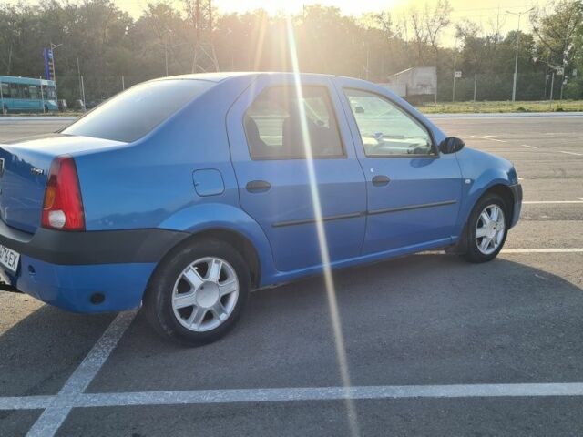 Синий Дачия Логан, объемом двигателя 1.6 л и пробегом 260 тыс. км за 3300 $, фото 5 на Automoto.ua