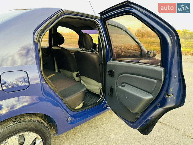 Синій Дачія Logan, об'ємом двигуна 1.39 л та пробігом 200 тис. км за 2600 $, фото 18 на Automoto.ua
