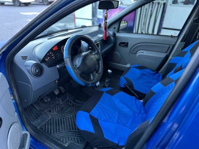 Синий Дачия Логан, объемом двигателя 1.4 л и пробегом 220 тыс. км за 2800 $, фото 7 на Automoto.ua