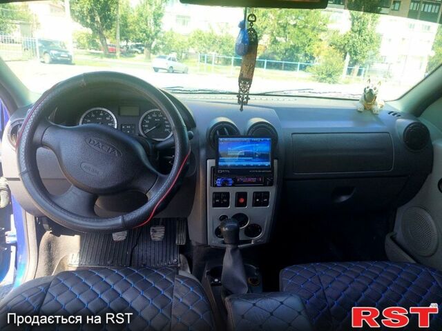 Синий Дачия Логан, объемом двигателя 1.6 л и пробегом 216 тыс. км за 3100 $, фото 4 на Automoto.ua