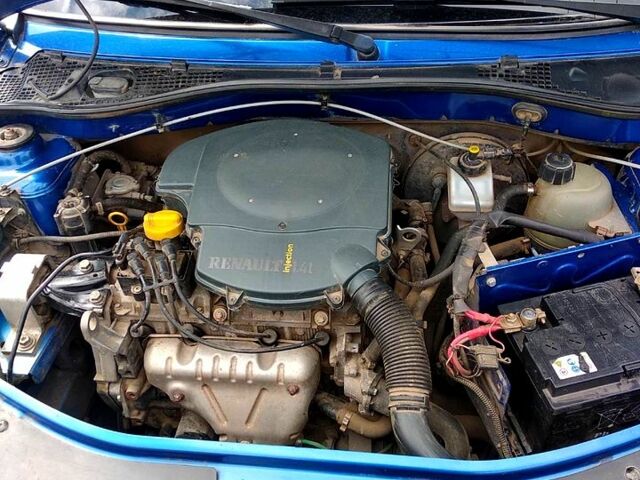 Синій Дачія Logan, об'ємом двигуна 1.4 л та пробігом 170 тис. км за 3600 $, фото 5 на Automoto.ua