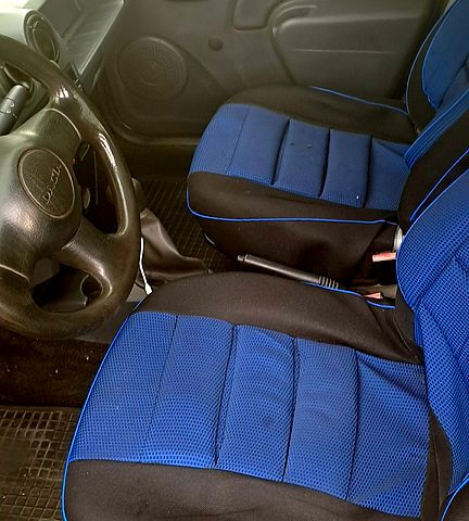 Синий Дачия Логан, объемом двигателя 1.4 л и пробегом 143 тыс. км за 3700 $, фото 4 на Automoto.ua