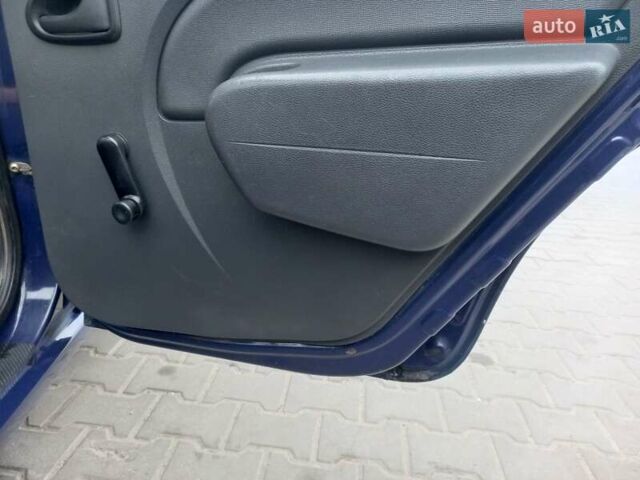 Синий Дачия Логан, объемом двигателя 1.4 л и пробегом 181 тыс. км за 3400 $, фото 13 на Automoto.ua